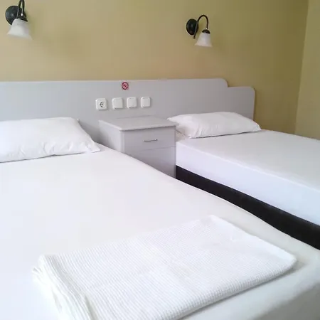 Sailor Aparthotel 2*